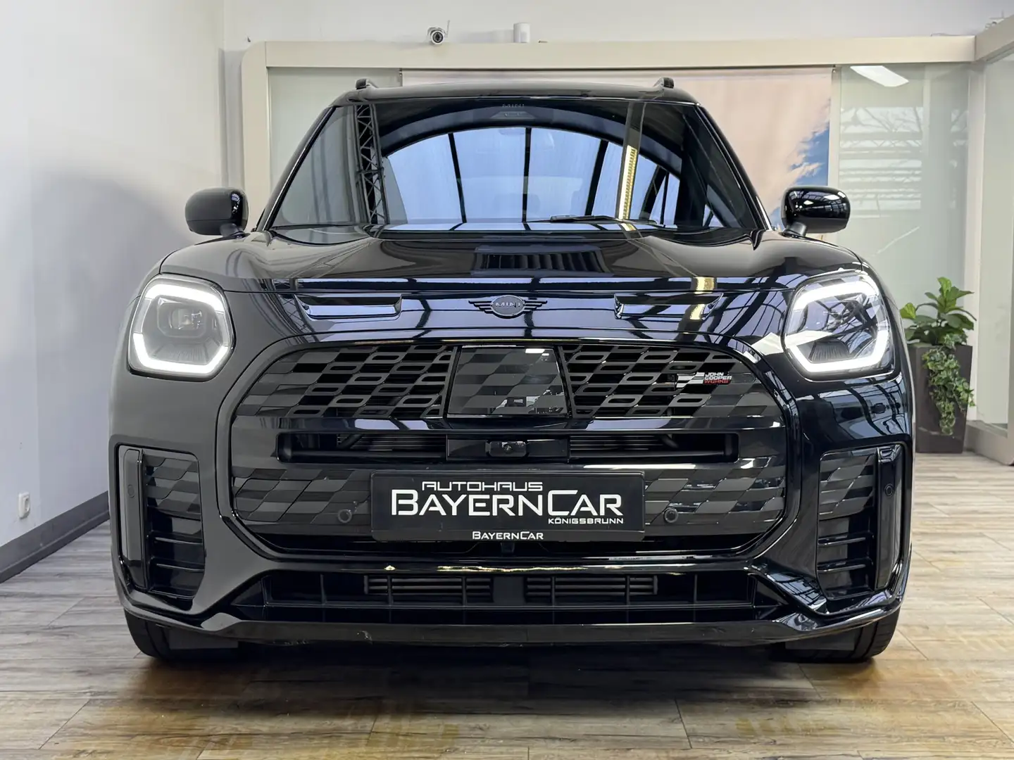 MINI Cooper JCW Trim Paket-L Pano ACC Schwarz - 2