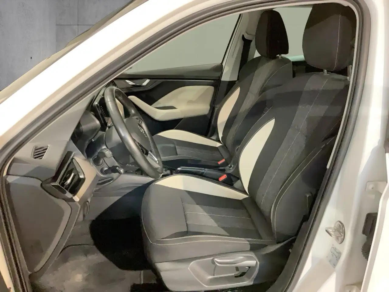 Skoda Kamiq 1.0 TSI — photo 9 sur 13