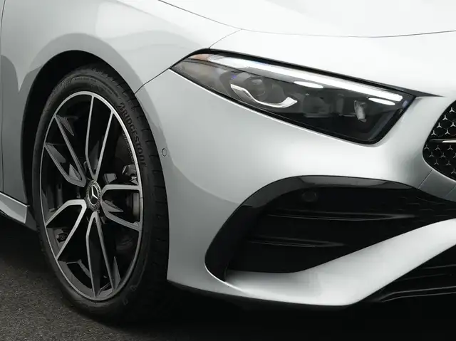 Mercedes-Benz A Class view 9