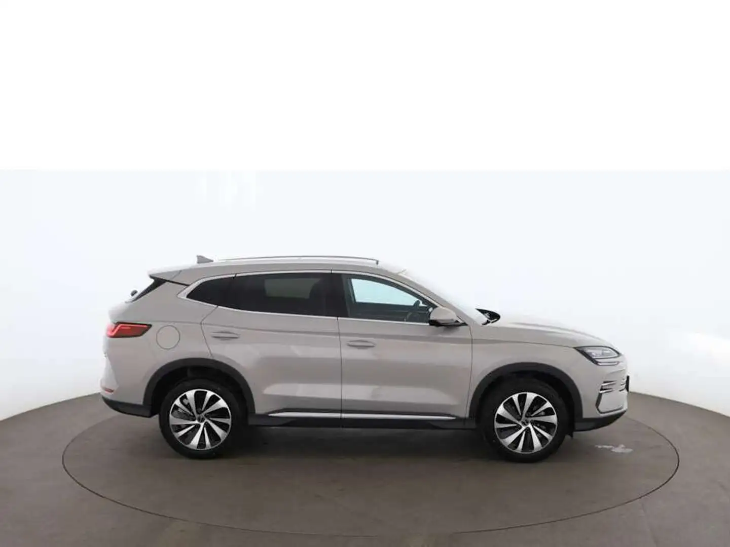 BYD Seal U DM-i PHEV SOFORT VERFÜGBAR Aut LED SKY HUD Beige - 2