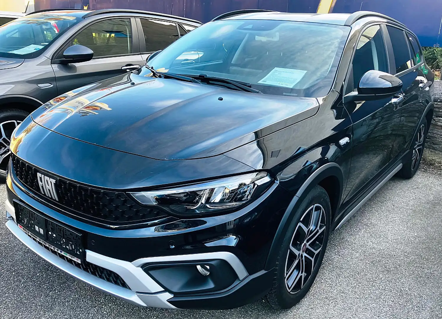 Fiat Tipo Hybrid 130 eDCT7 Cross Negro - 1