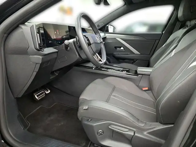 Opel Astra view 9