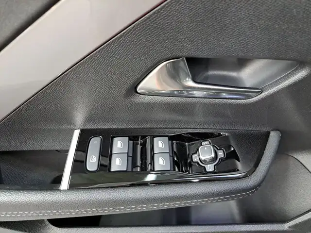 Opel Astra view 10