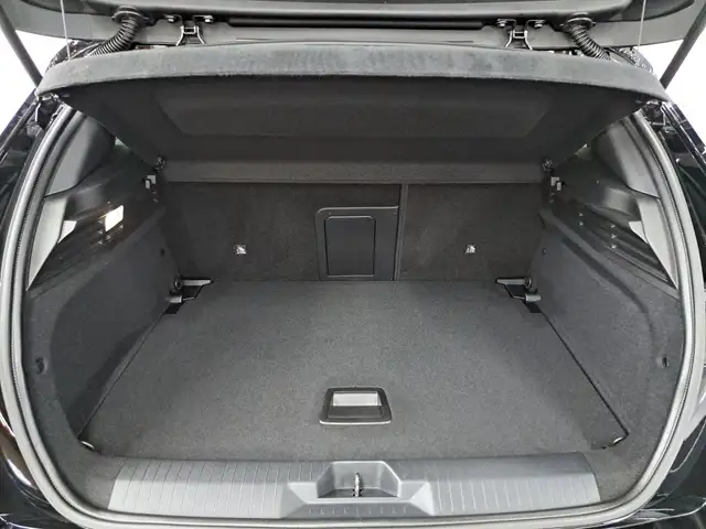 Opel Astra view 7