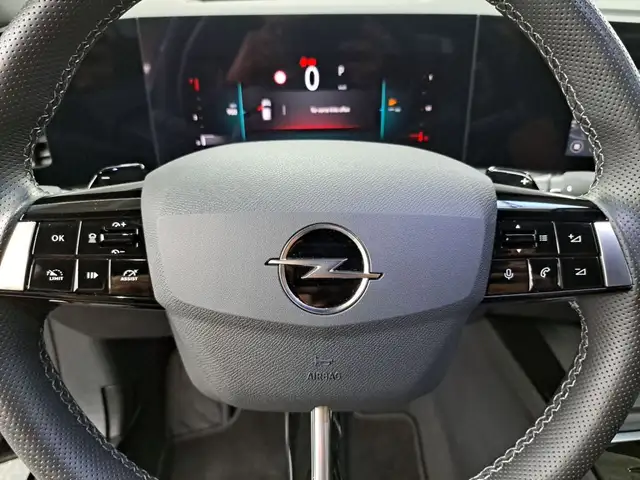 Opel Astra view 14