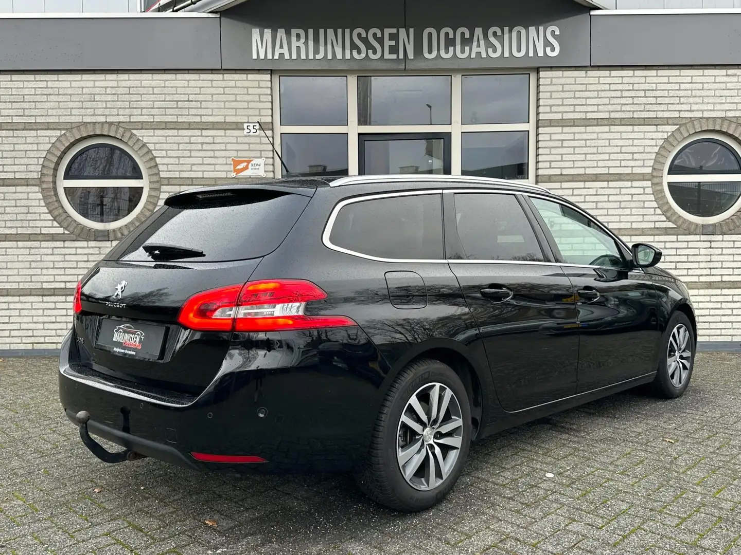 Peugeot 308 SW 1.2 PureTech Allure |Navi,PDC,Camera,Trekhk| Noir - 2