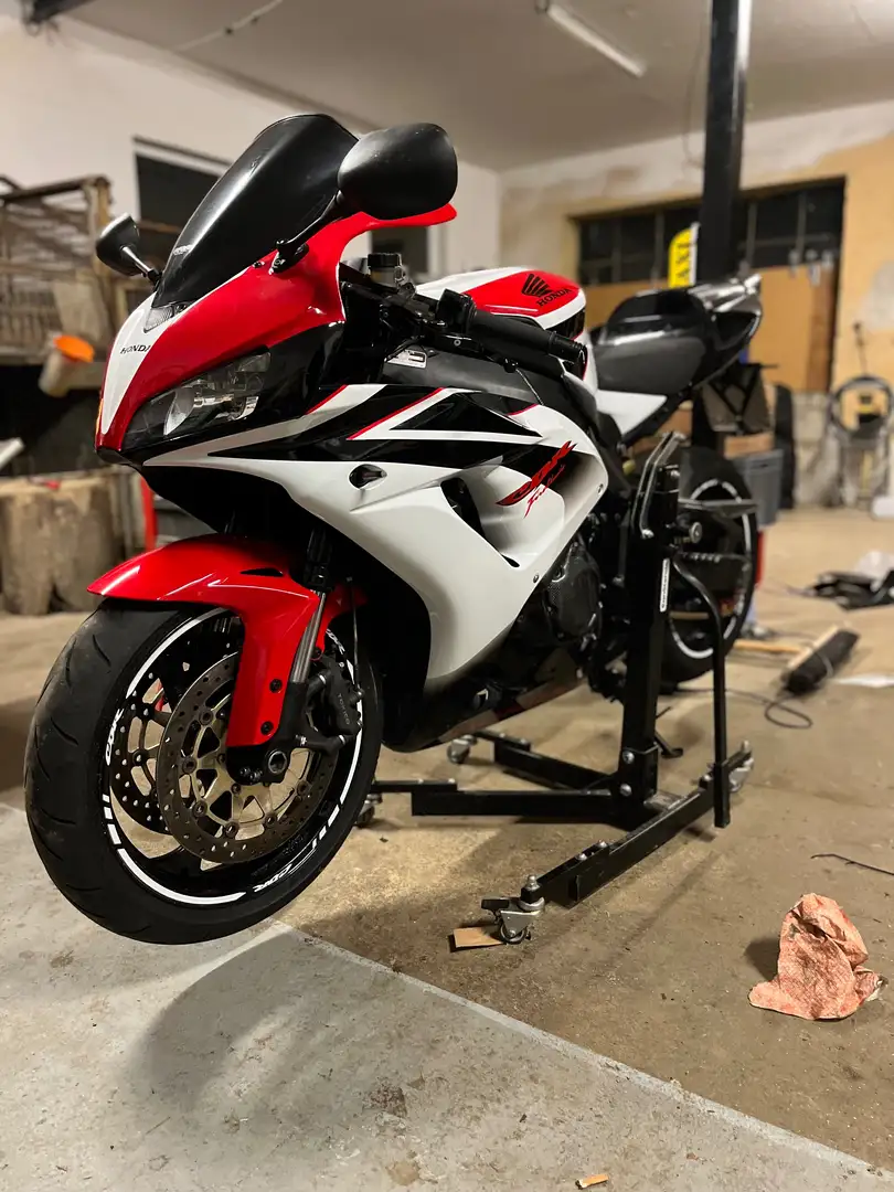 Honda CBR 1000 rr Fireblade Rot - 1