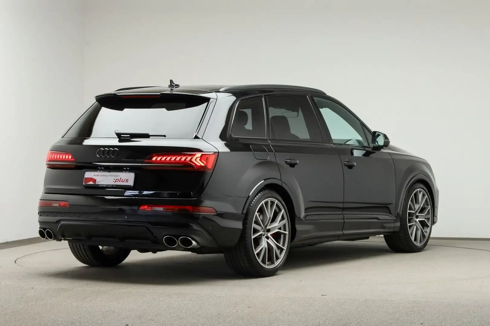 Audi SQ7 competition AHK*HUD*7 Sitz*Assist*B&O* Černá - 2