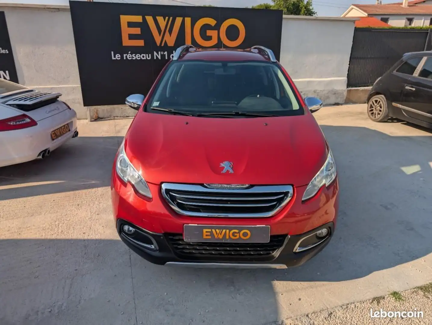 Peugeot 2008 GENERATION-I 1.6 E-HDI 90 STYLE+DISTRI FAITE+ATTEL Or - 2