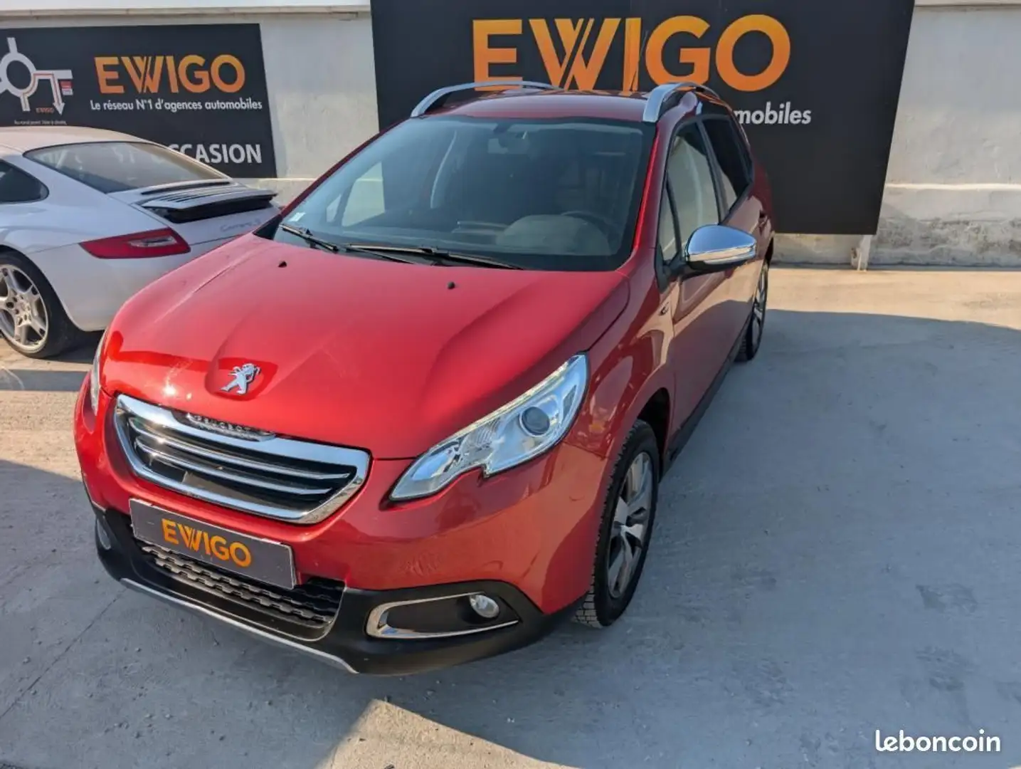 Peugeot 2008 GENERATION-I 1.6 E-HDI 90 STYLE+DISTRI FAITE+ATTEL Or - 1