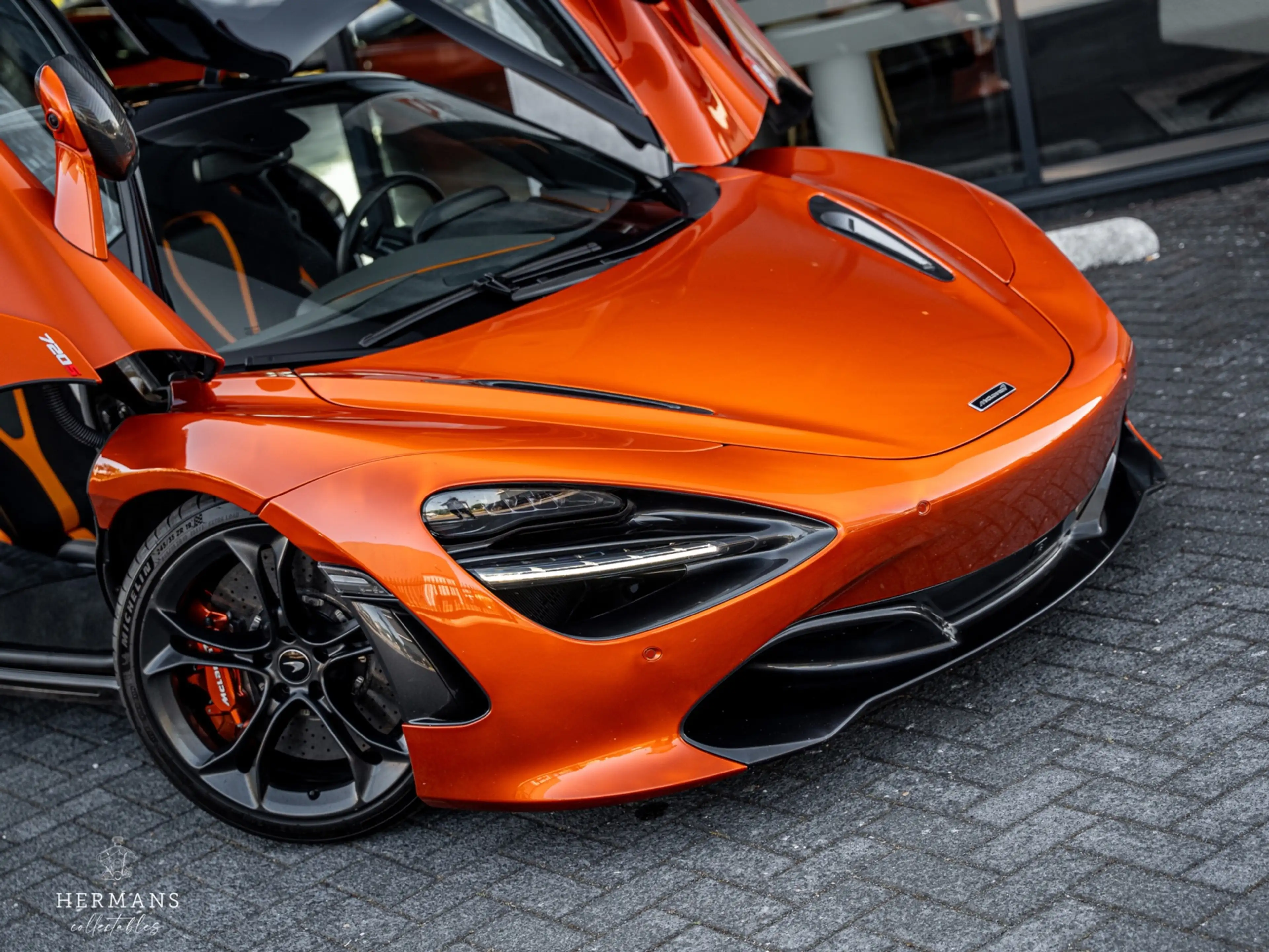 McLaren 720S 4.0 V8 Performance / Ceramic / Carbon - Pack 1 / L — photo 2