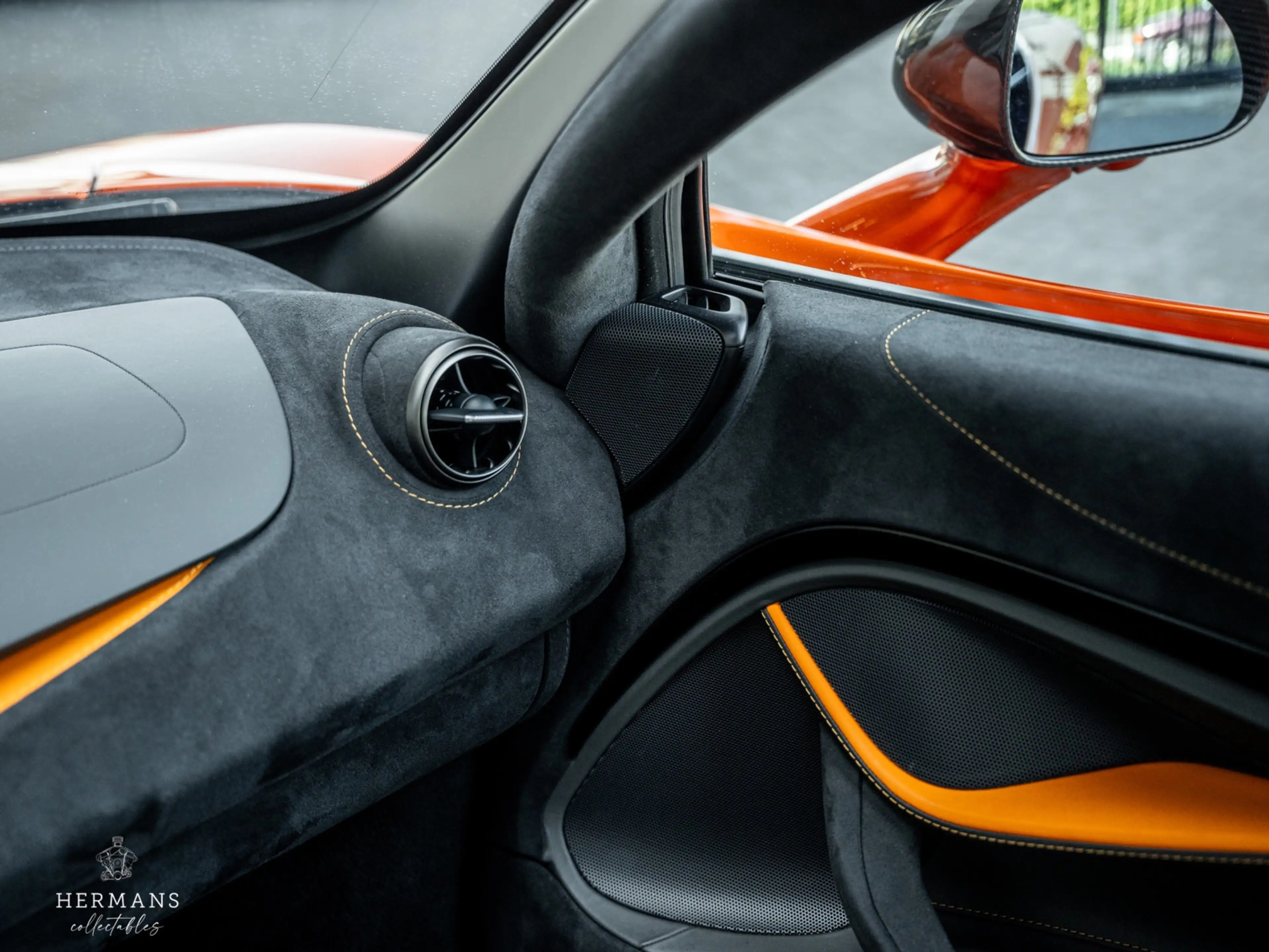 McLaren 720S 4.0 V8 Performance / Ceramic / Carbon - Pack 1 / L — photo 32