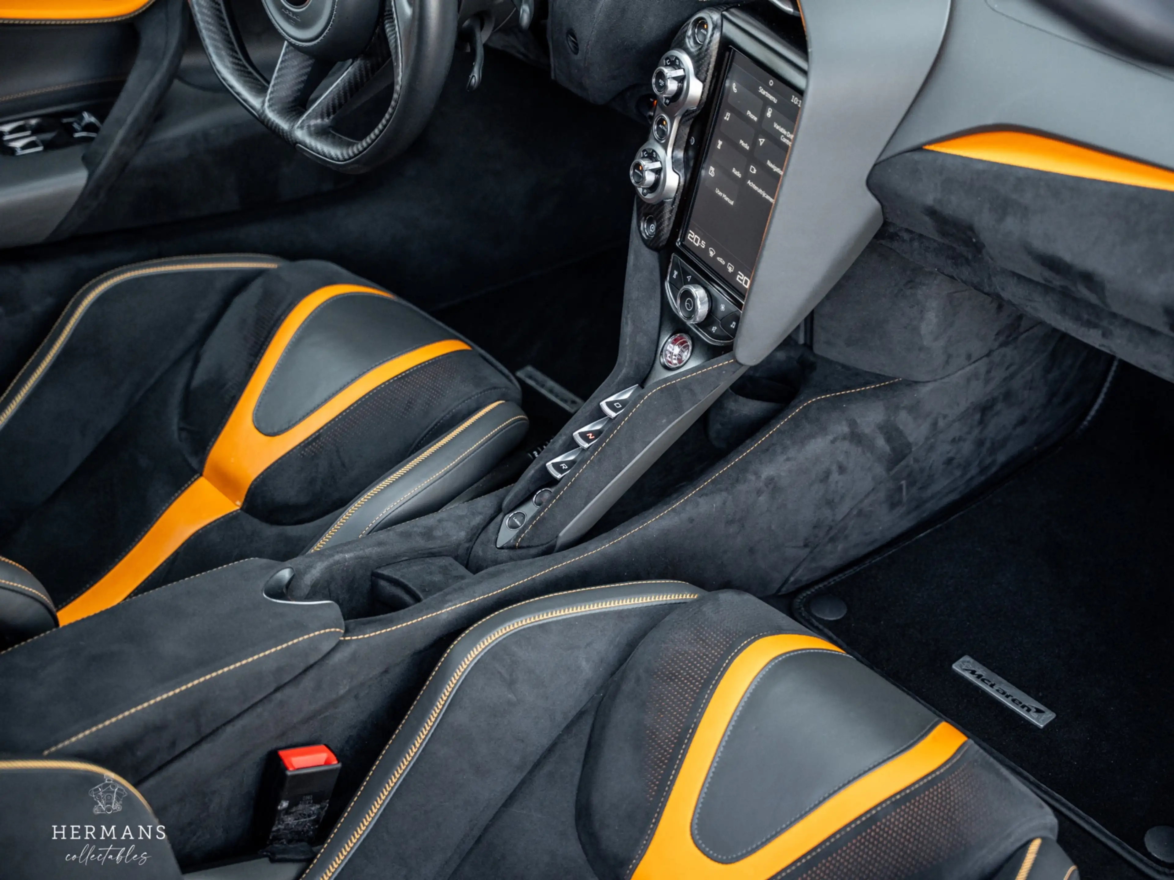 McLaren 720S 4.0 V8 Performance / Ceramic / Carbon - Pack 1 / L — photo 35