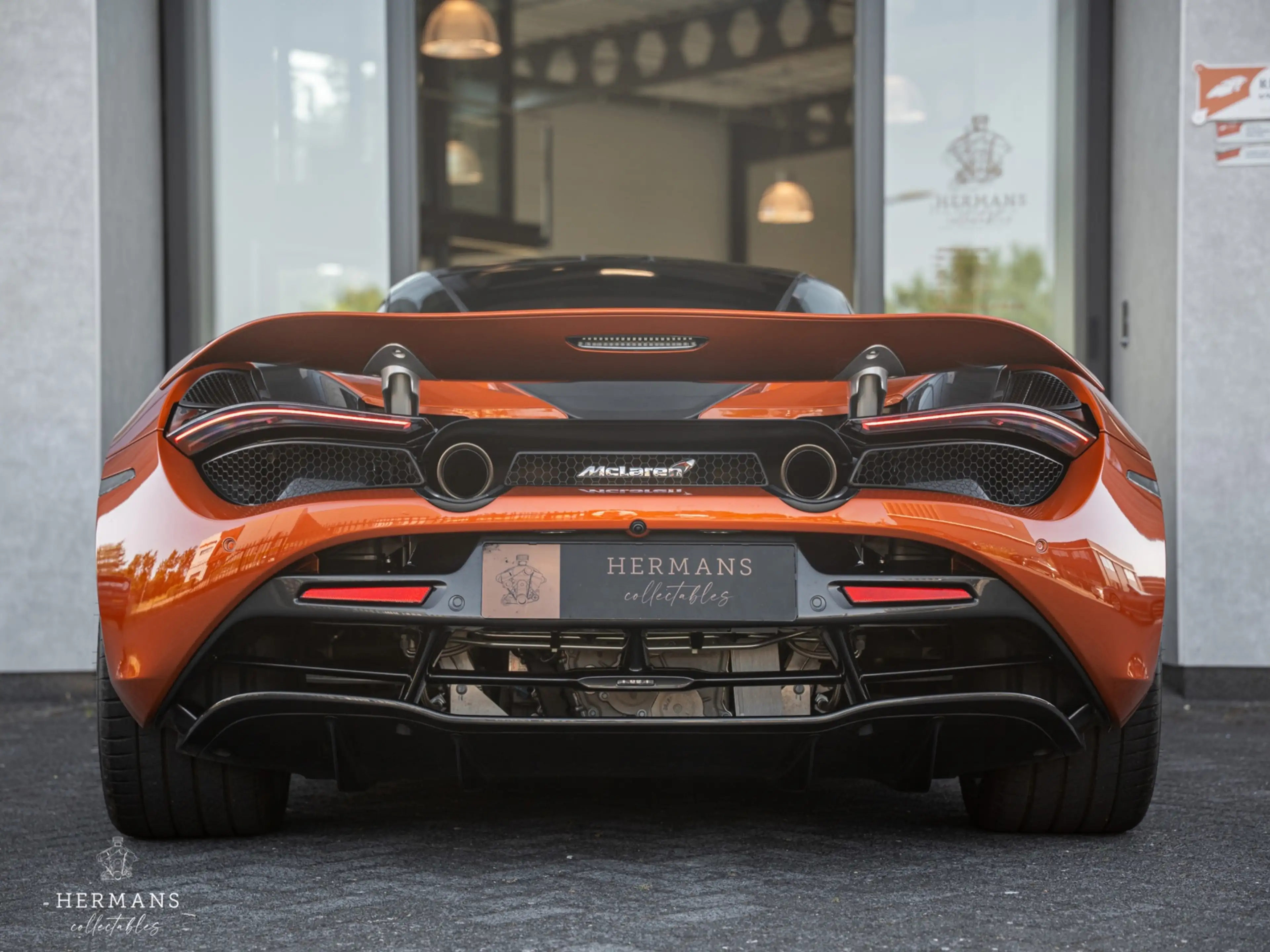 McLaren 720S 4.0 V8 Performance / Ceramic / Carbon - Pack 1 / L — photo 10