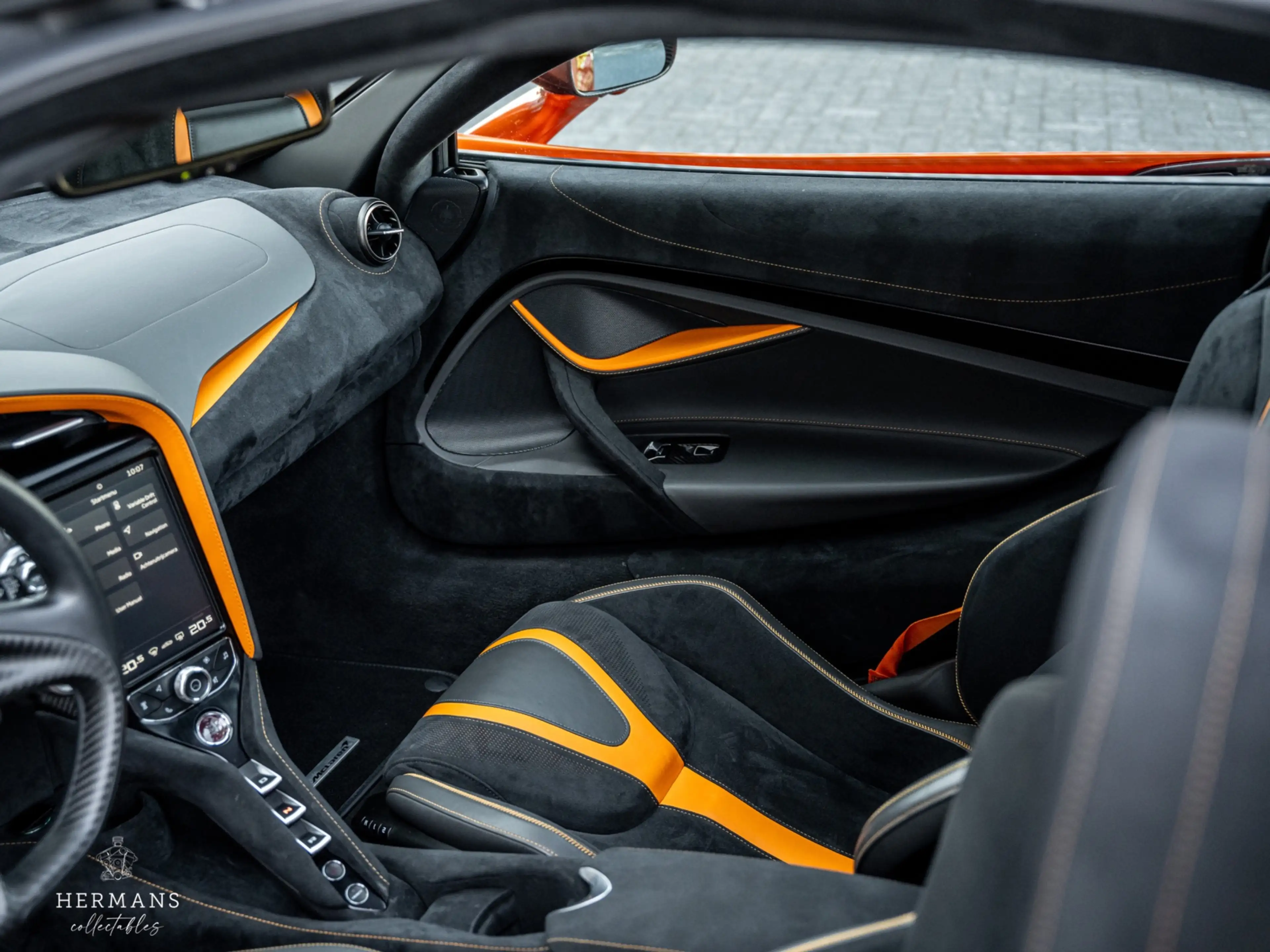 McLaren 720S 4.0 V8 Performance / Ceramic / Carbon - Pack 1 / L — photo 22