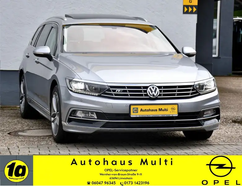 VOLKSWAGEN Passat