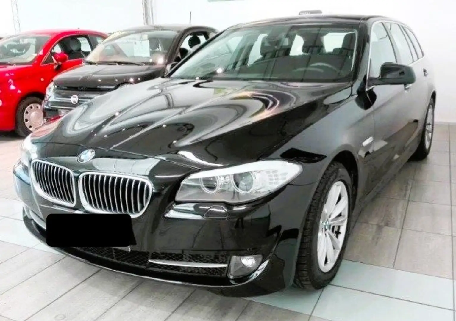 BMW 525 Serie+5+F11+Touring+525d+Touring+xdrive+auto Zwart - 1