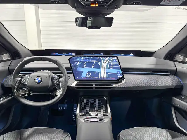 BMW iX3 view 10