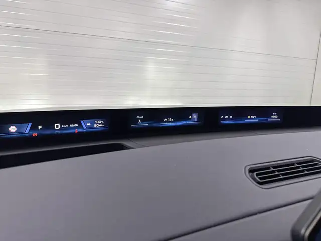 BMW iX3 view 12