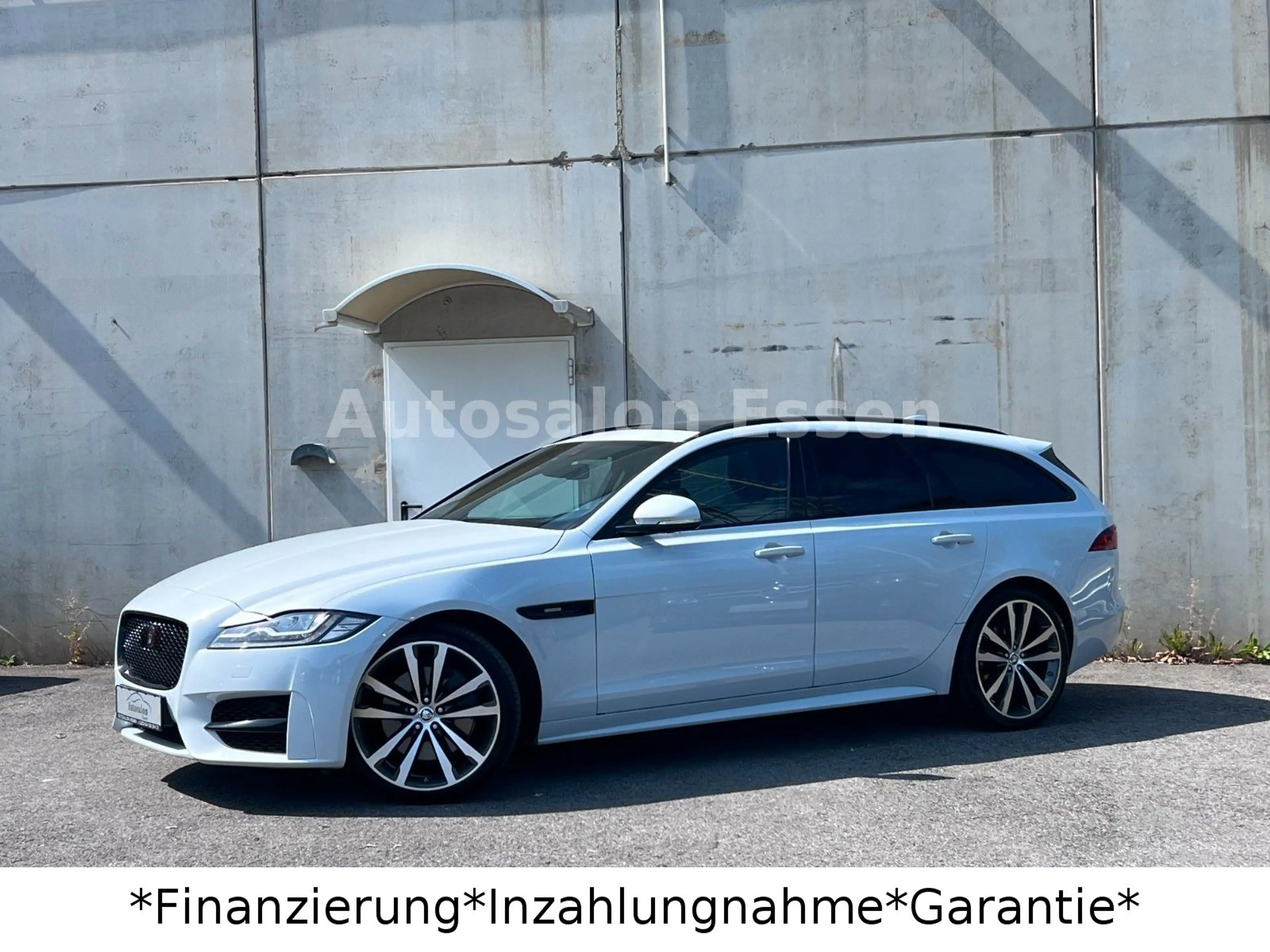 Jaguar XF Sportbrake R-Sport*LED*Pano* Black Pack* — photo 9