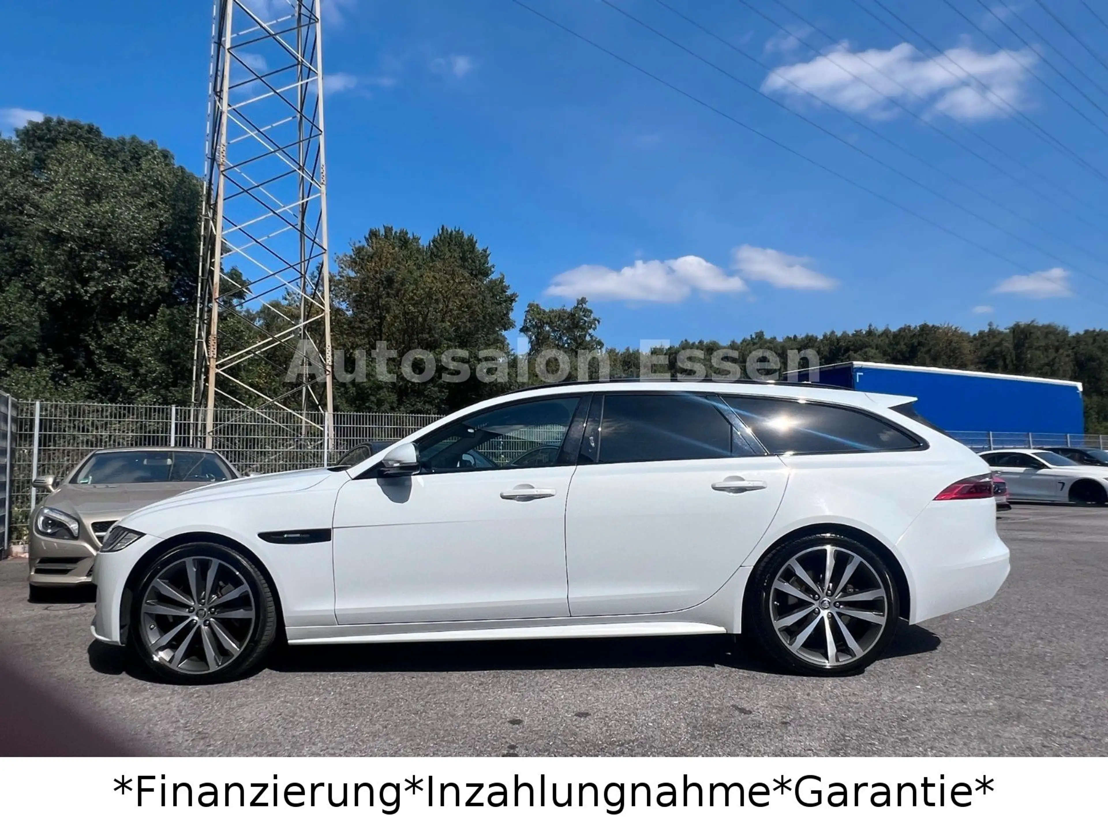 Jaguar XF Sportbrake R-Sport*LED*Pano* Black Pack* — photo 14