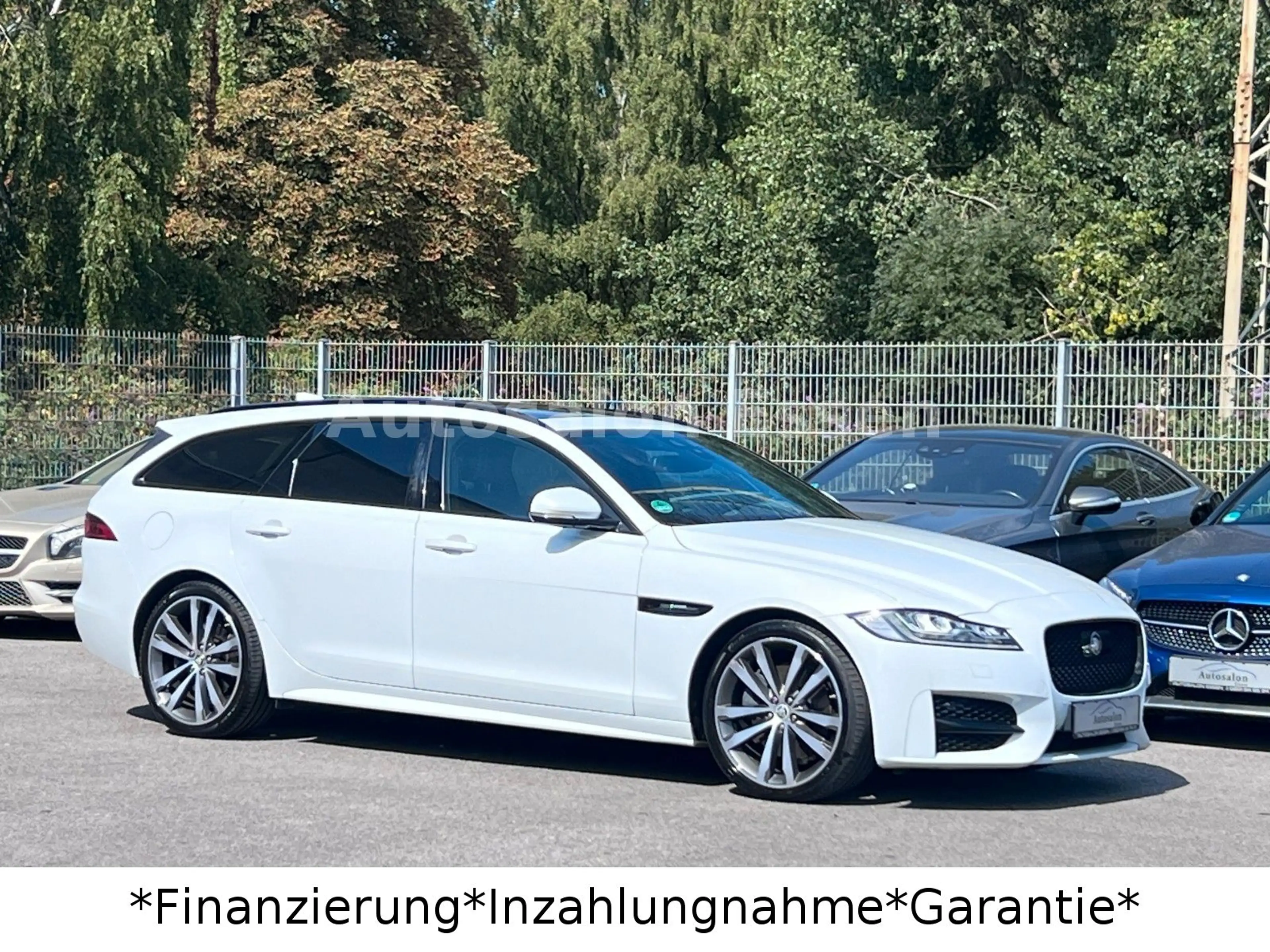 Jaguar XF Sportbrake R-Sport*LED*Pano* Black Pack* — photo 12