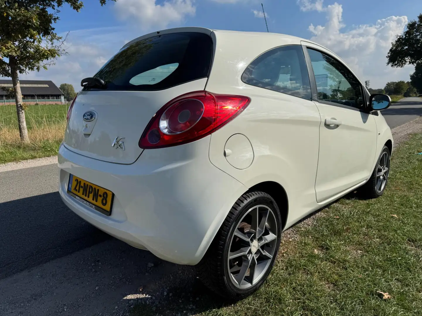 Ford Ka/Ka+ 1.2 Cool&Sound met airco Wit - 2