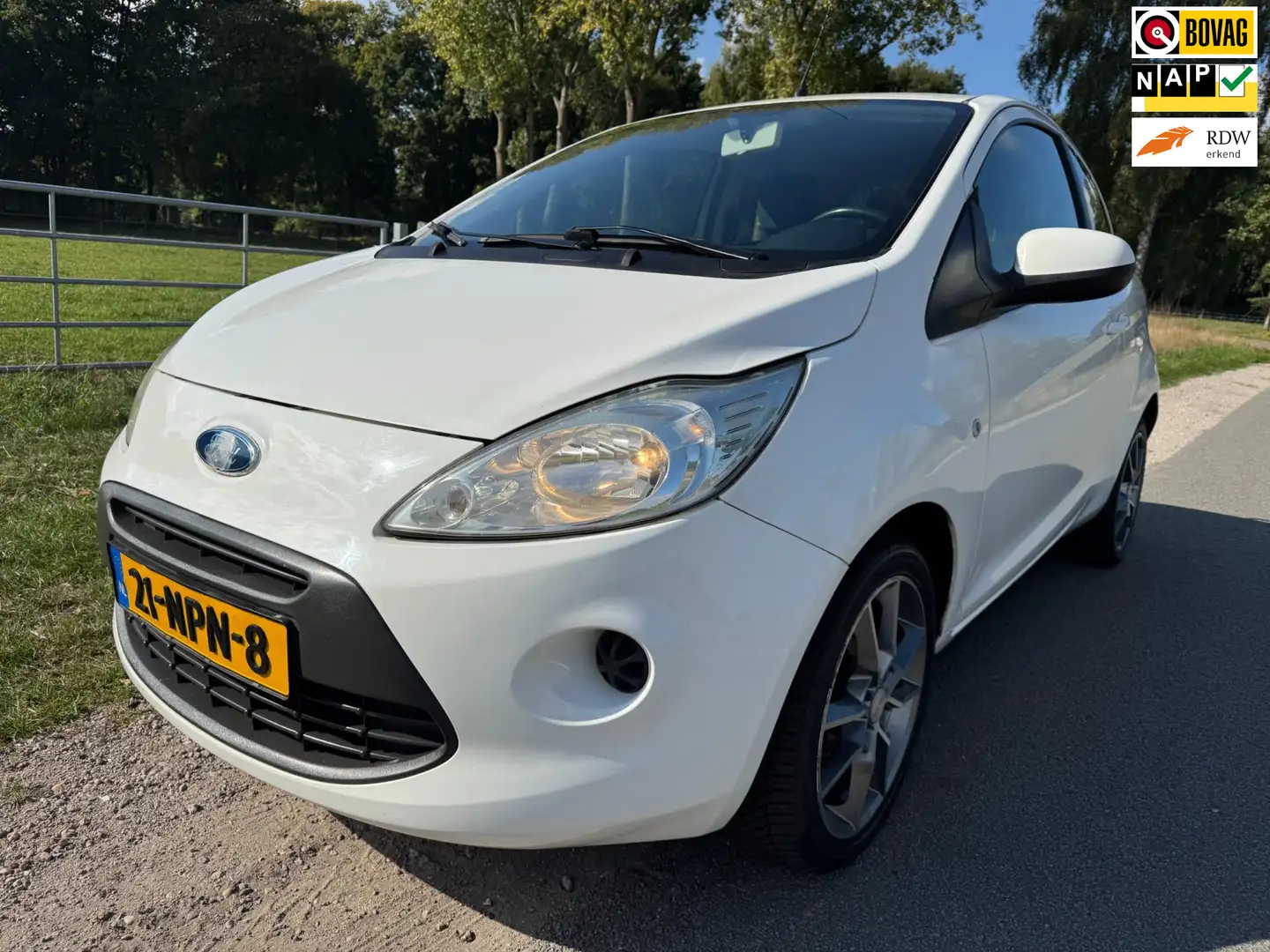 Ford Ka/Ka+ 1.2 Cool&Sound met airco Wit - 1