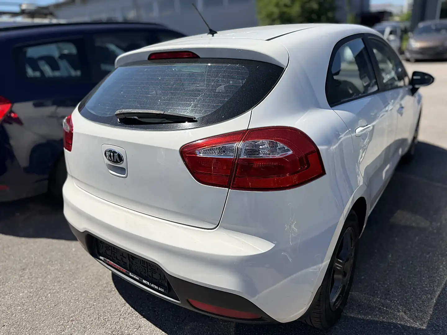 Kia Rio Weiß - 2