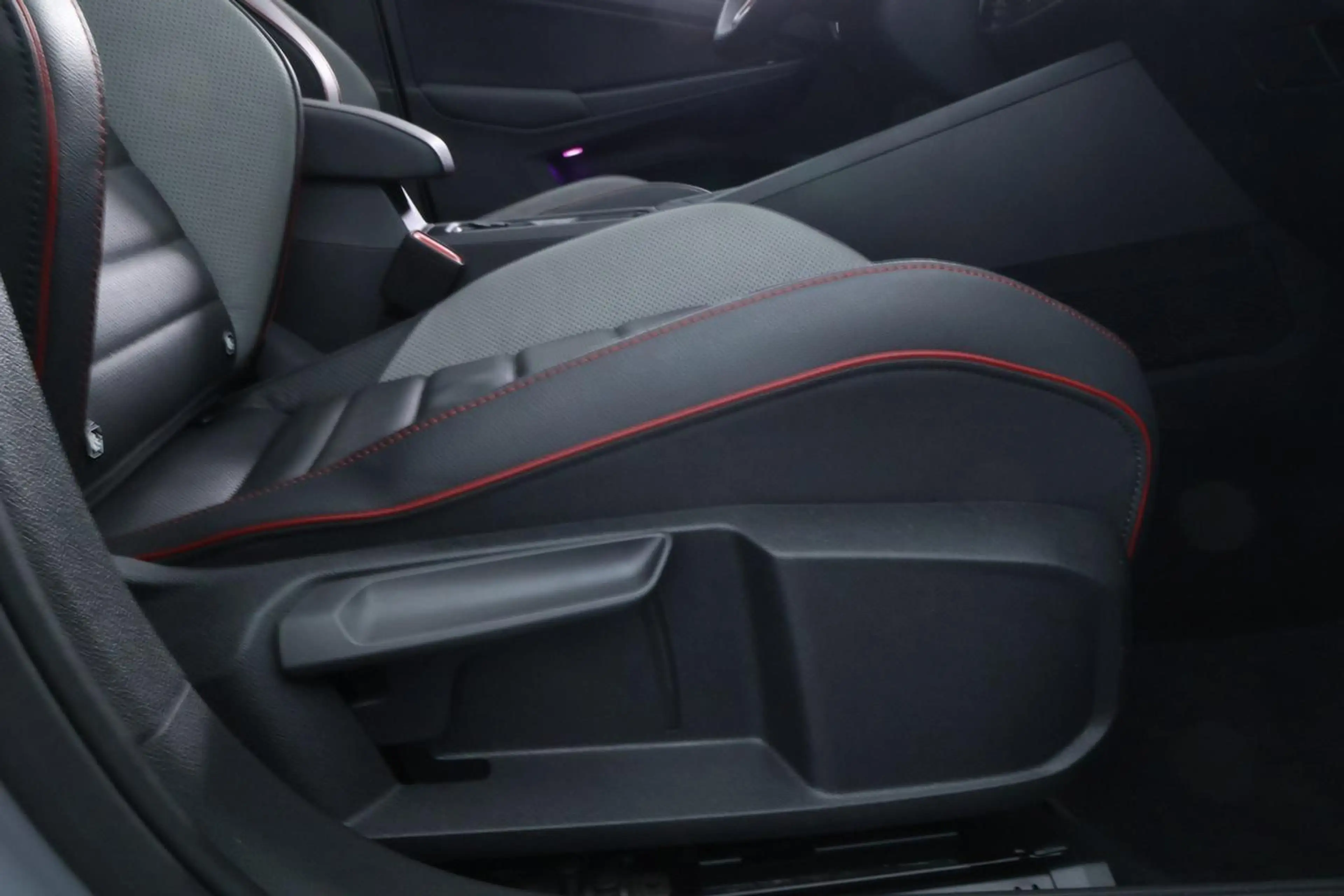 Volkswagen Golf GTI 2.0 TSI Clubsport |PANO|H&K|IQ.LIGHT|CAMERA|HUD|SF — photo 15