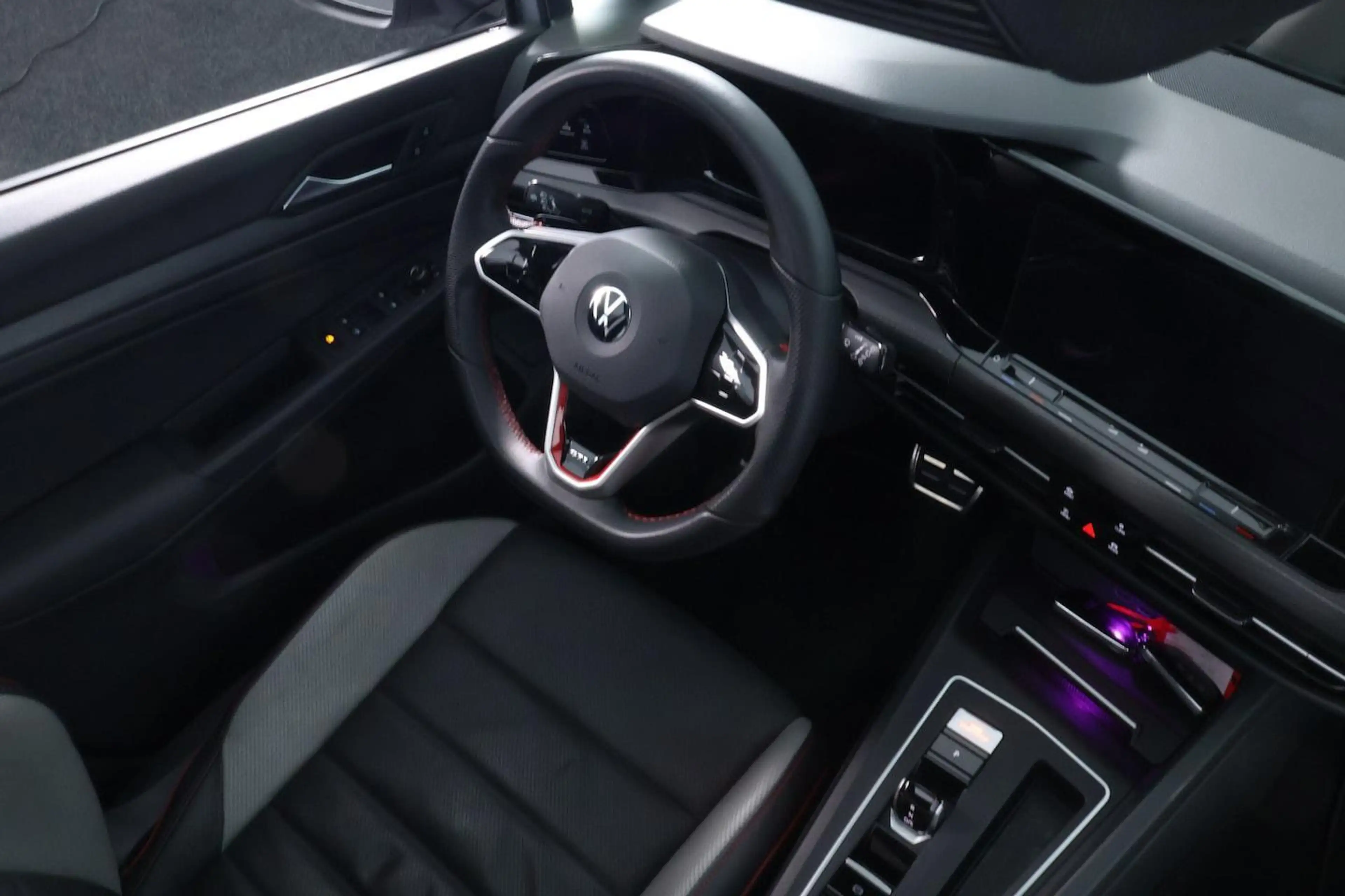 Volkswagen Golf GTI 2.0 TSI Clubsport |PANO|H&K|IQ.LIGHT|CAMERA|HUD|SF — photo 19