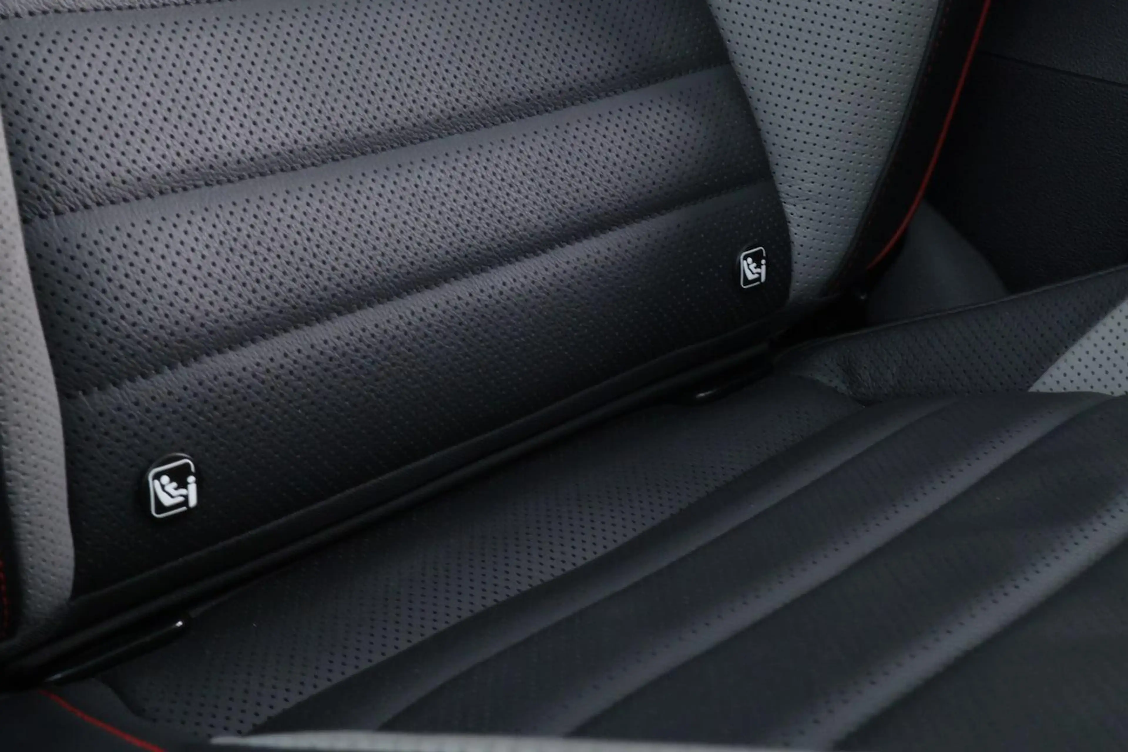 Volkswagen Golf GTI 2.0 TSI Clubsport |PANO|H&K|IQ.LIGHT|CAMERA|HUD|SF — photo 17
