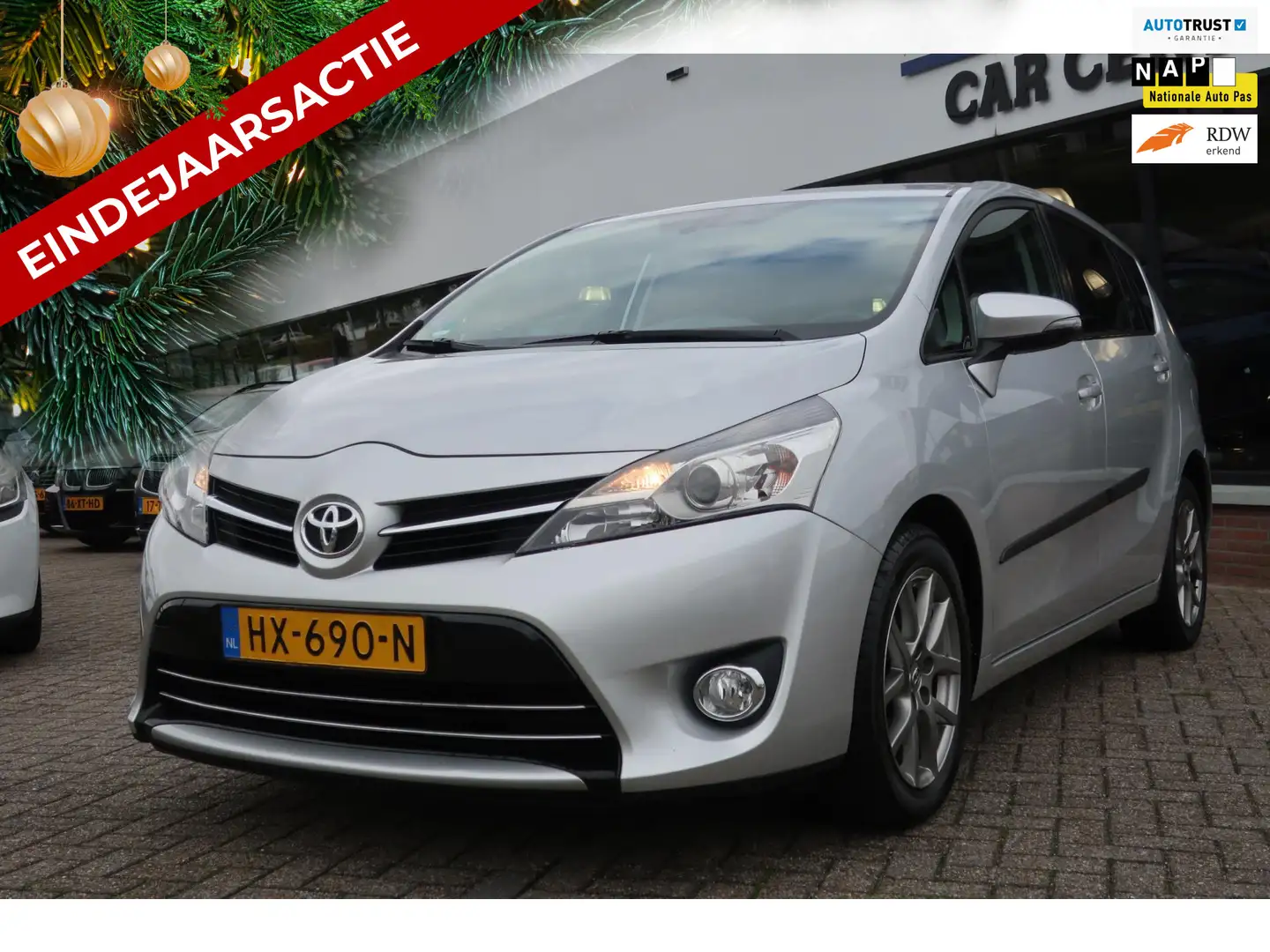 Toyota Verso 1.8 VVT-i Business 7p. 1e EIG_NAVI_CAM_CRUIS_17-IN Gris - 1