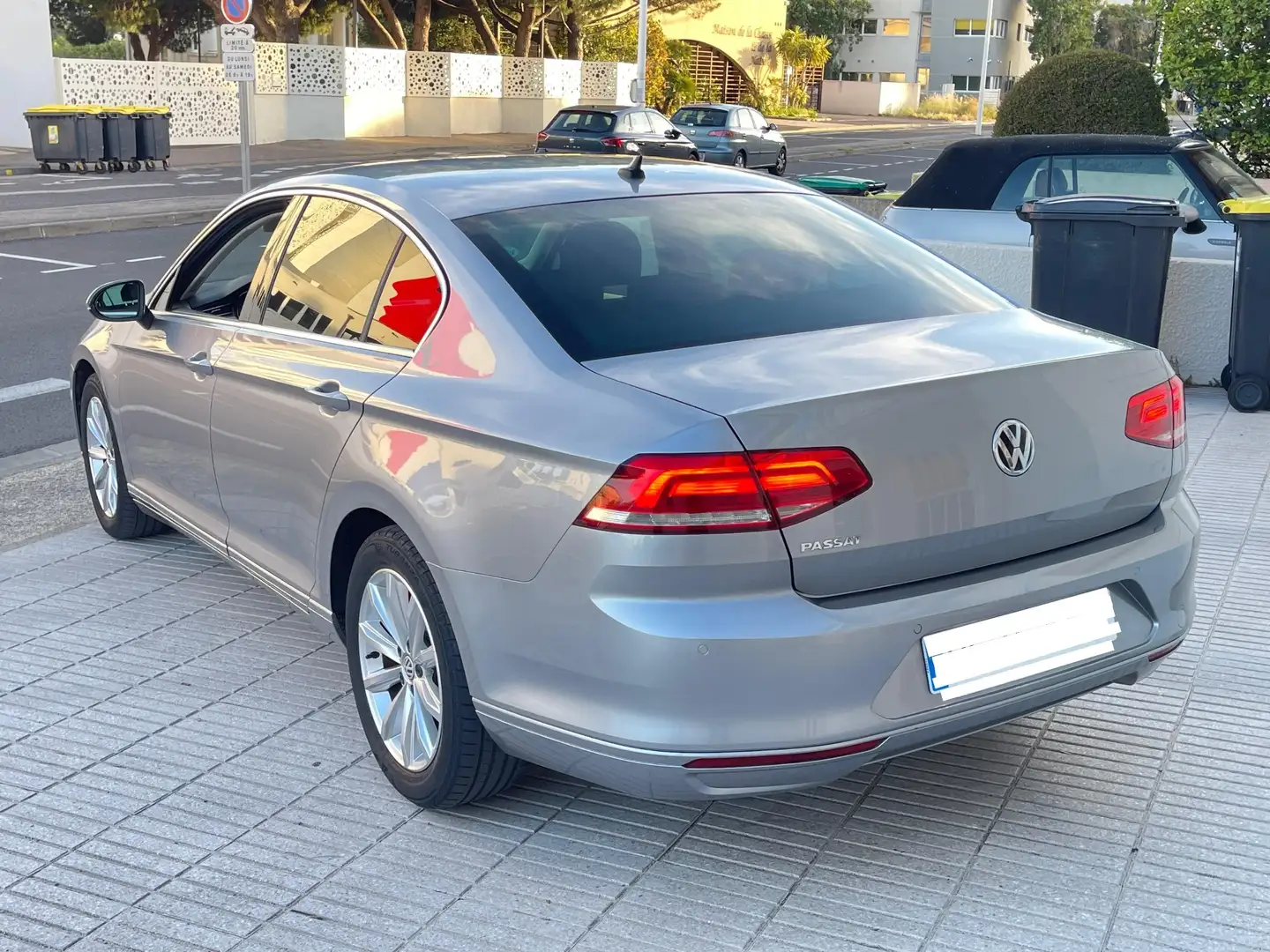 Volkswagen Passat 2.0TDI R-Line Exclusive DSG7 110kW - 2