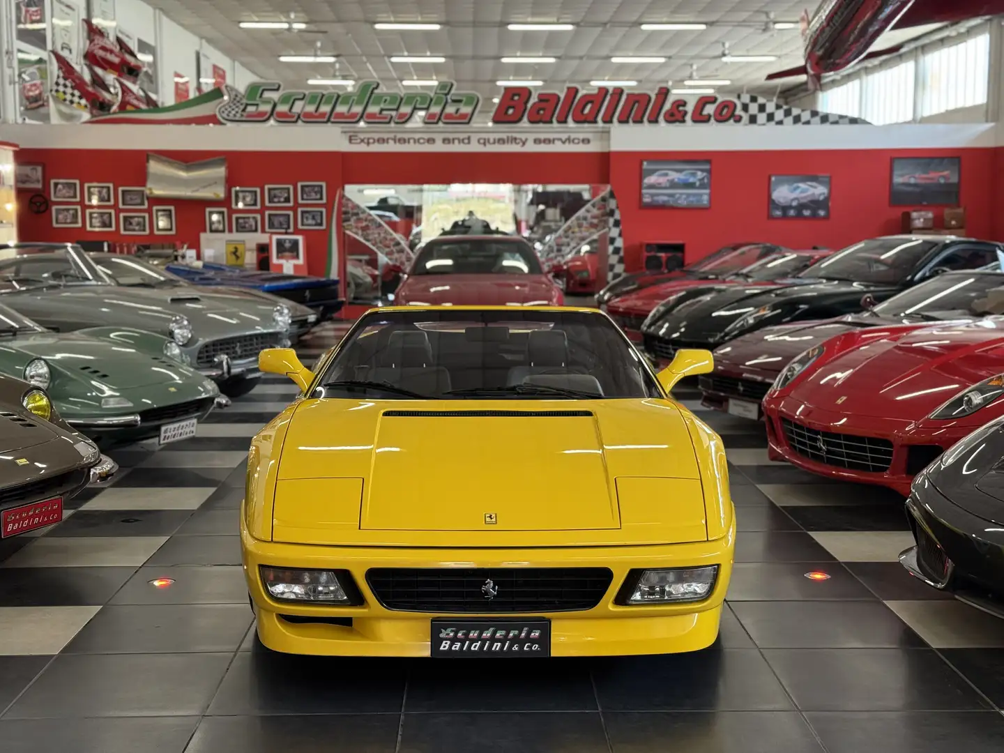 Ferrari 348 Spider 320cv Giallo - 1