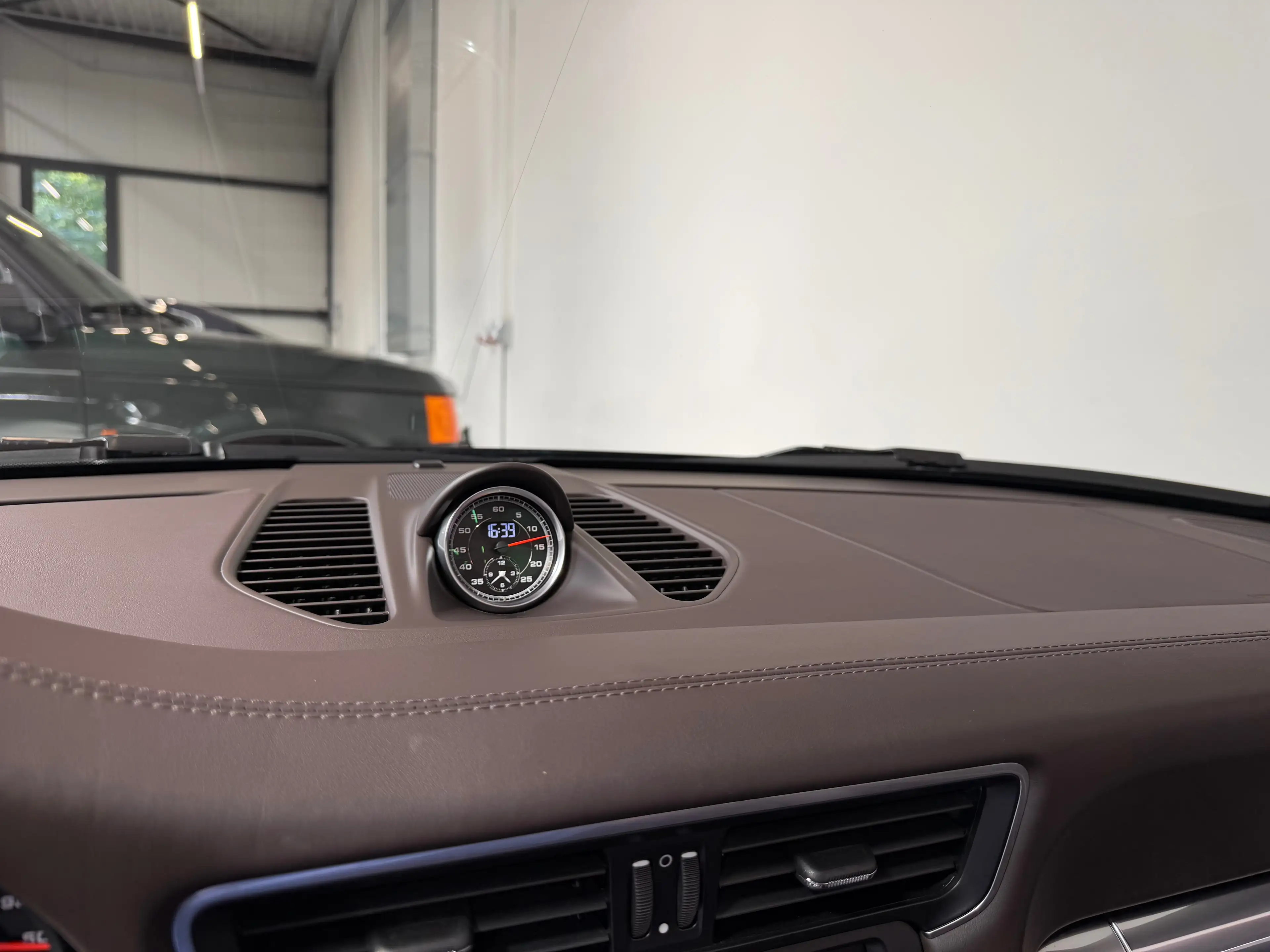 Porsche 911 911 Carrera 4 Cabriolet 3.4i PDK — photo 13