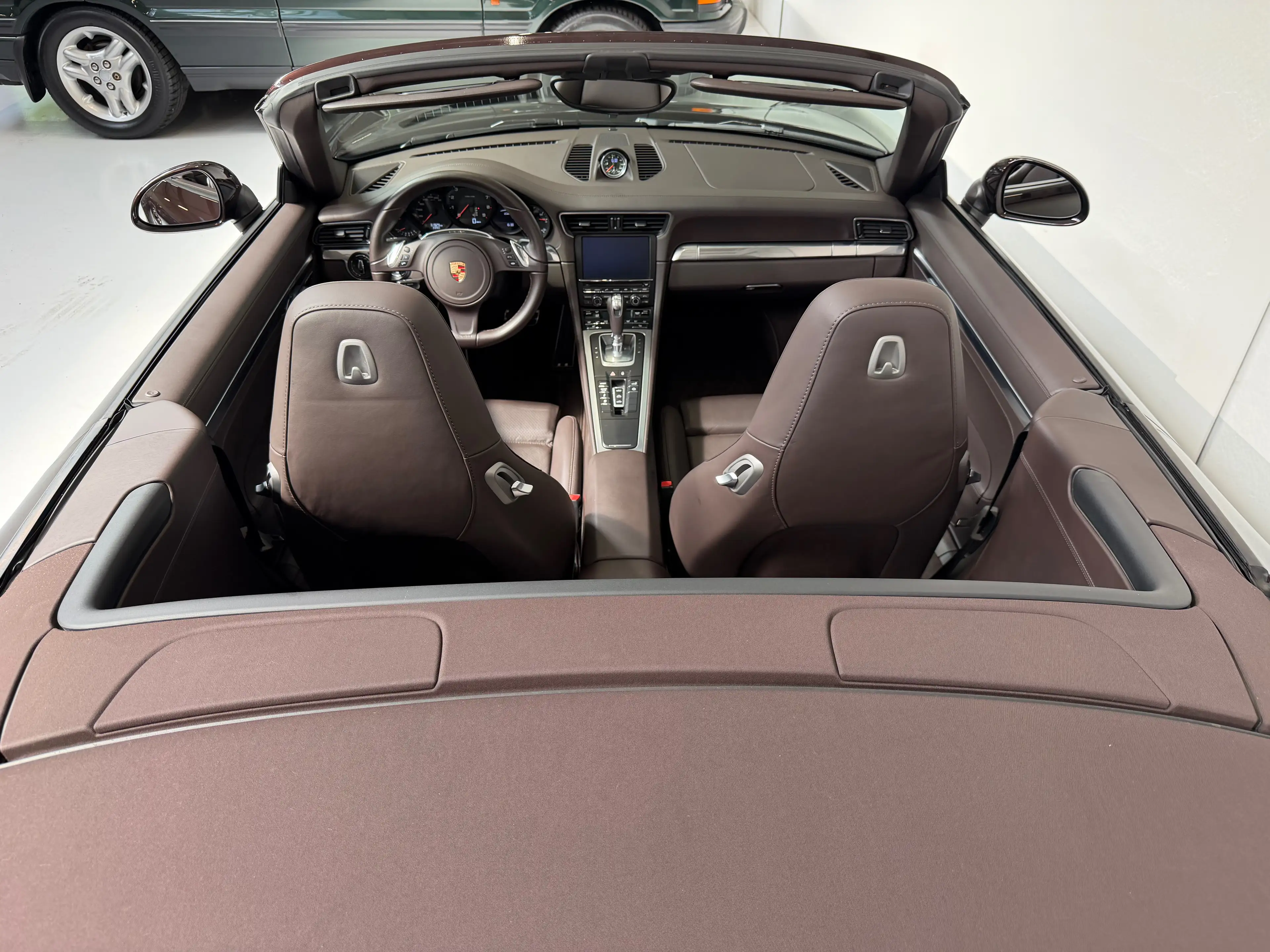 Porsche 911 911 Carrera 4 Cabriolet 3.4i PDK — photo 9