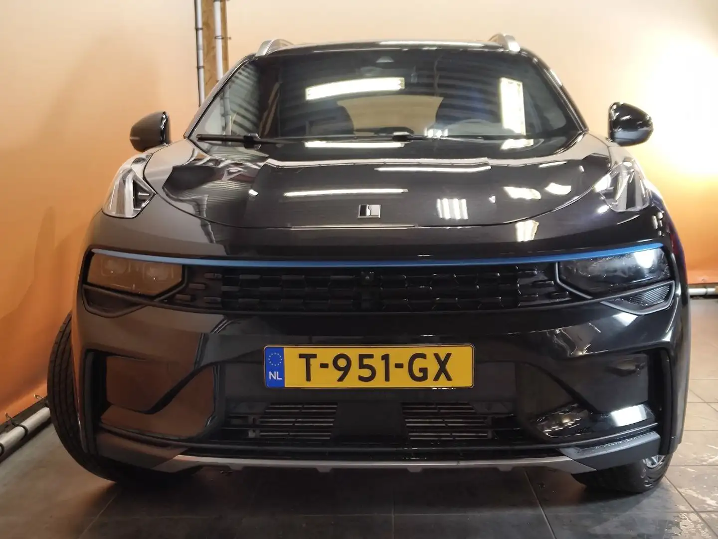 Lynk & Co 01 1.5 360 CAMERA | 6,6 KW LADEN | NL AUTO! Zwart - 2