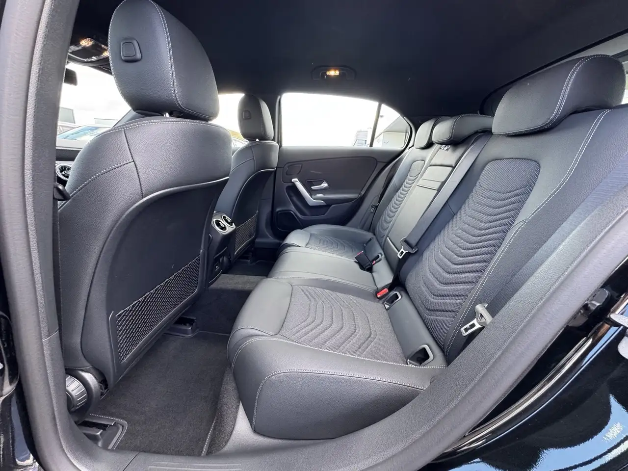 Mercedes-Benz A-Class A 180 PROGRESSIVE +AHK+LED+DISTRONIC+KAMERA+SHZ+, миниатюра 11