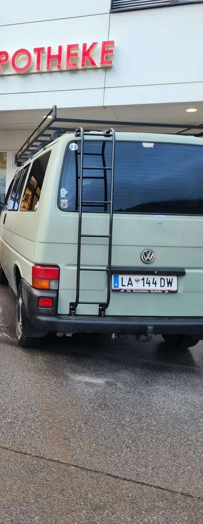 Volkswagen T4 Caravelle 2-3-3 Comfortline 2,5 TDI - 2