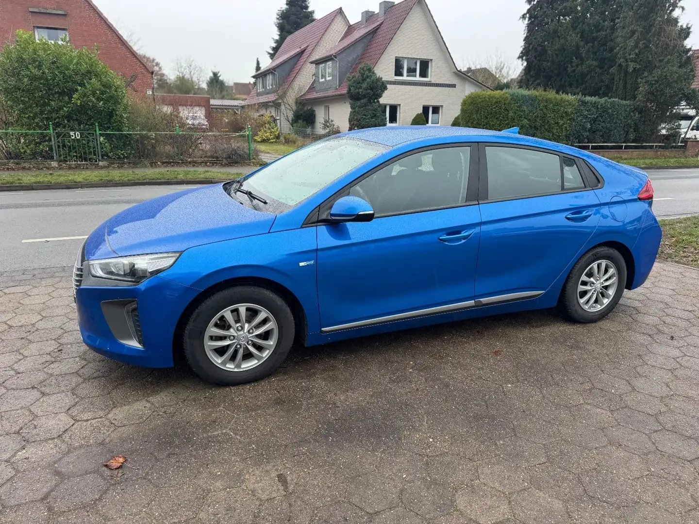 Hyundai IONIQ Ioniq Hybrid *Infinity+Navi+ACC+SHZ+Alu+Kamera Blau - 1