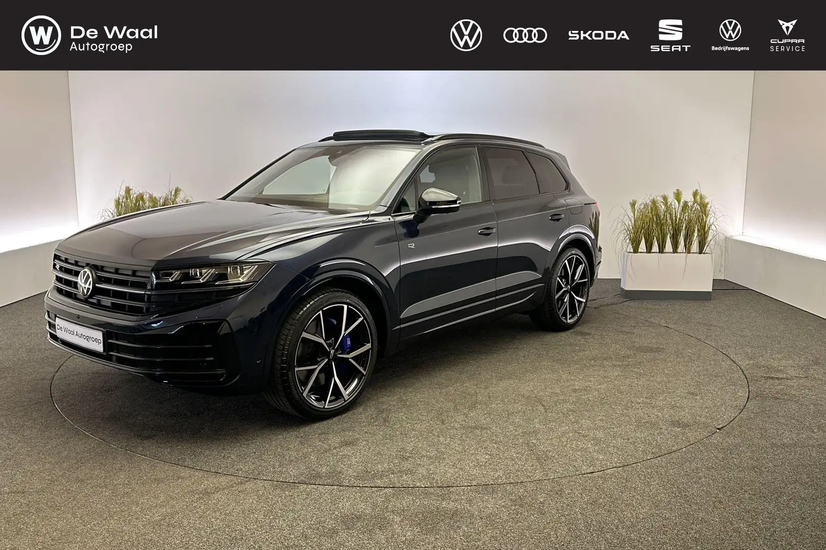 Volkswagen Touareg R 3.0 eHybid Blau - 1