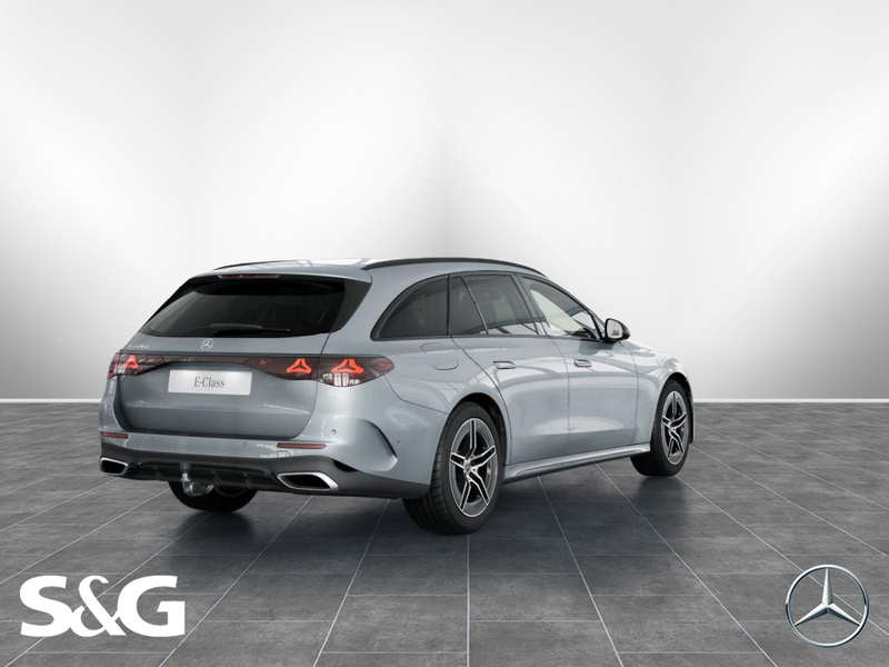 Mercedes-Benz E 220 d T AMG — photo 4