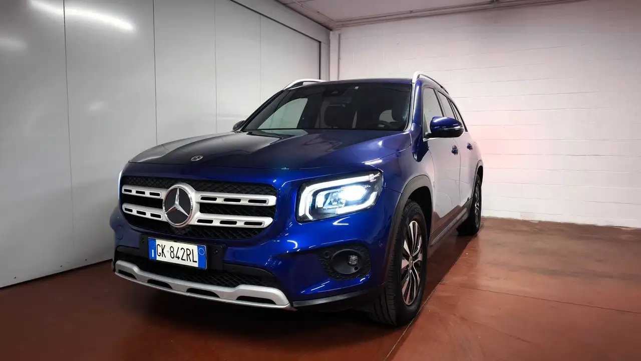 Mercedes-Benz GLB 180