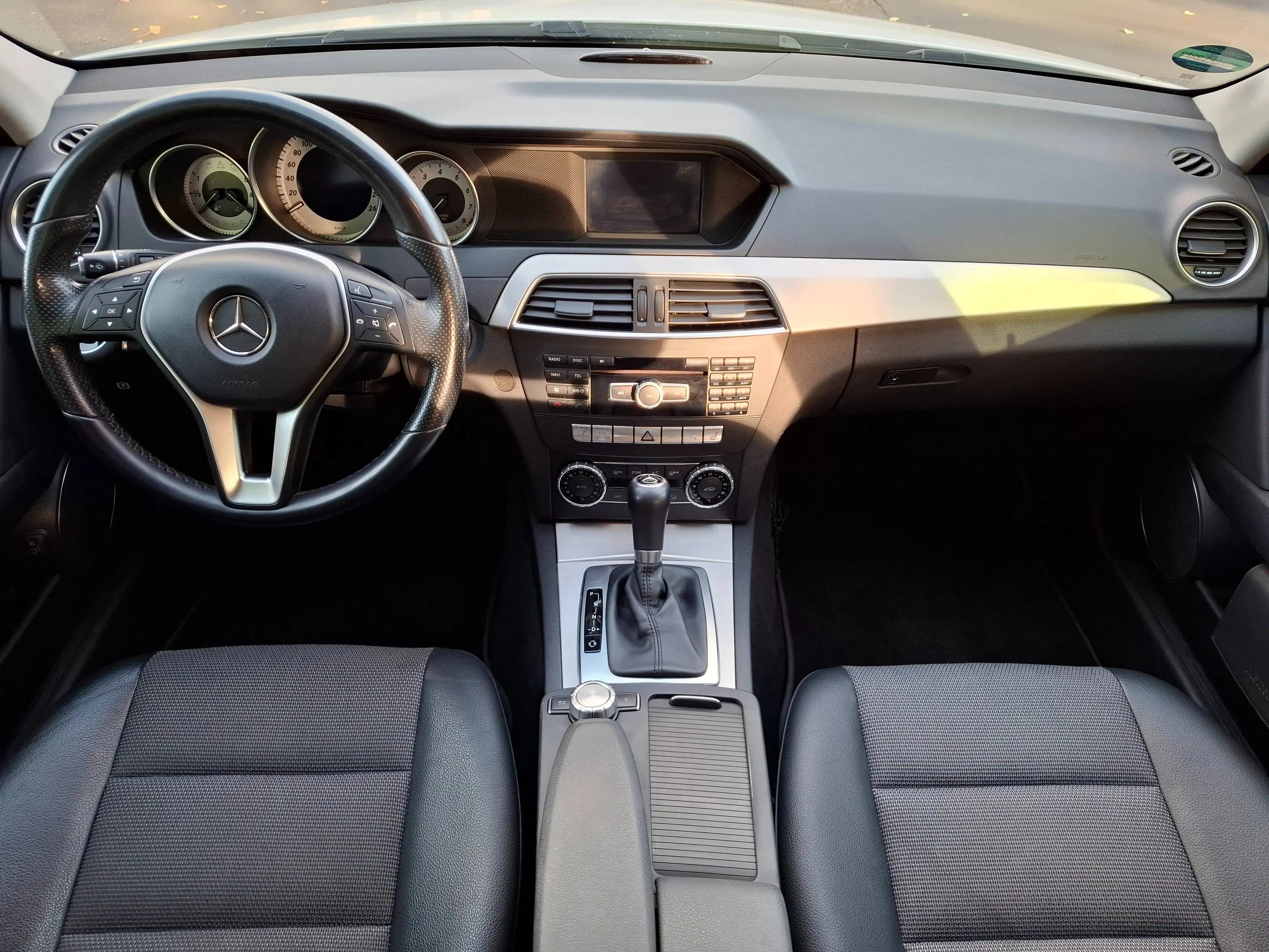 Mercedes-Benz C 250 C 250 CGI BlueEfficiency TÜV 09/2028 **Garantie** — photo 15
