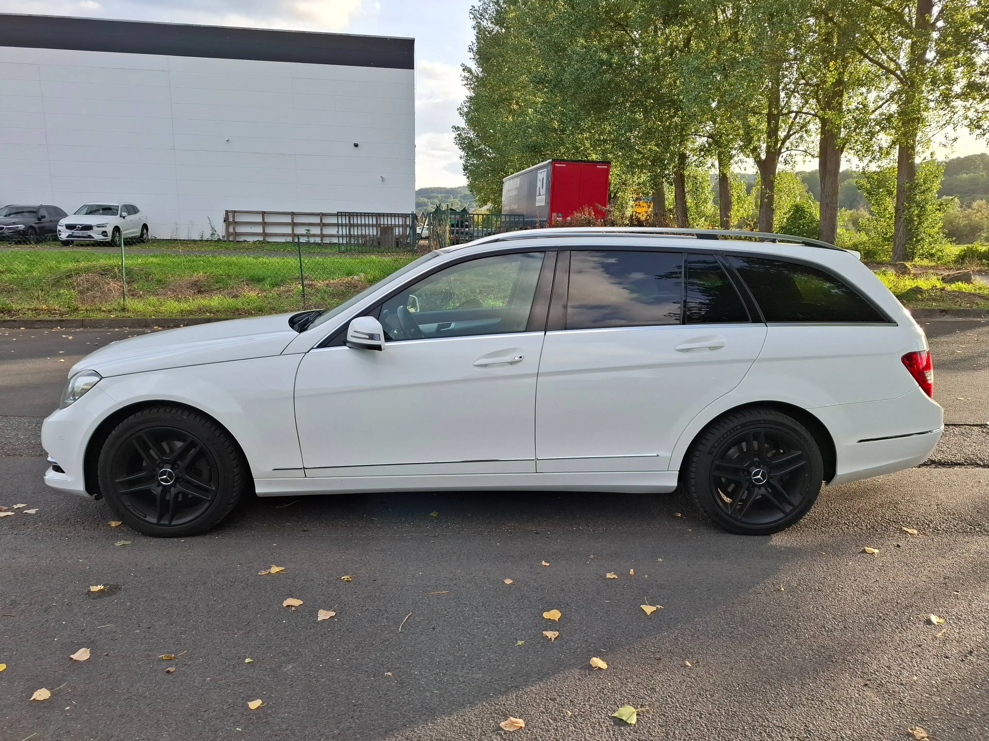 Mercedes-Benz C 250 C 250 CGI BlueEfficiency TÜV 09/2028 **Garantie** — photo 3