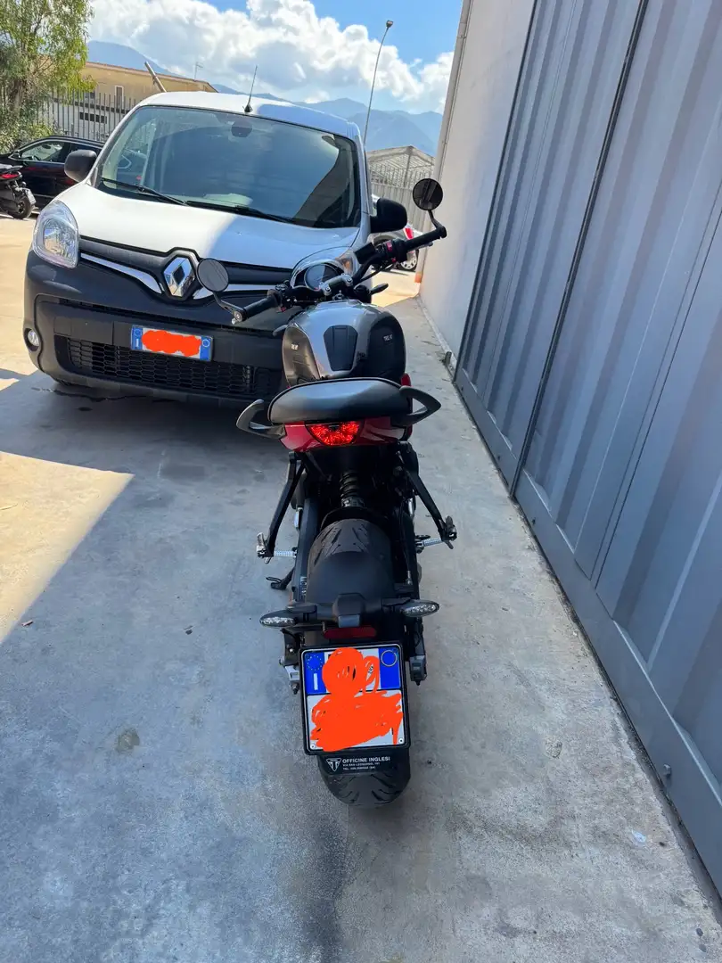 Triumph Trident 660 Grigio - 2