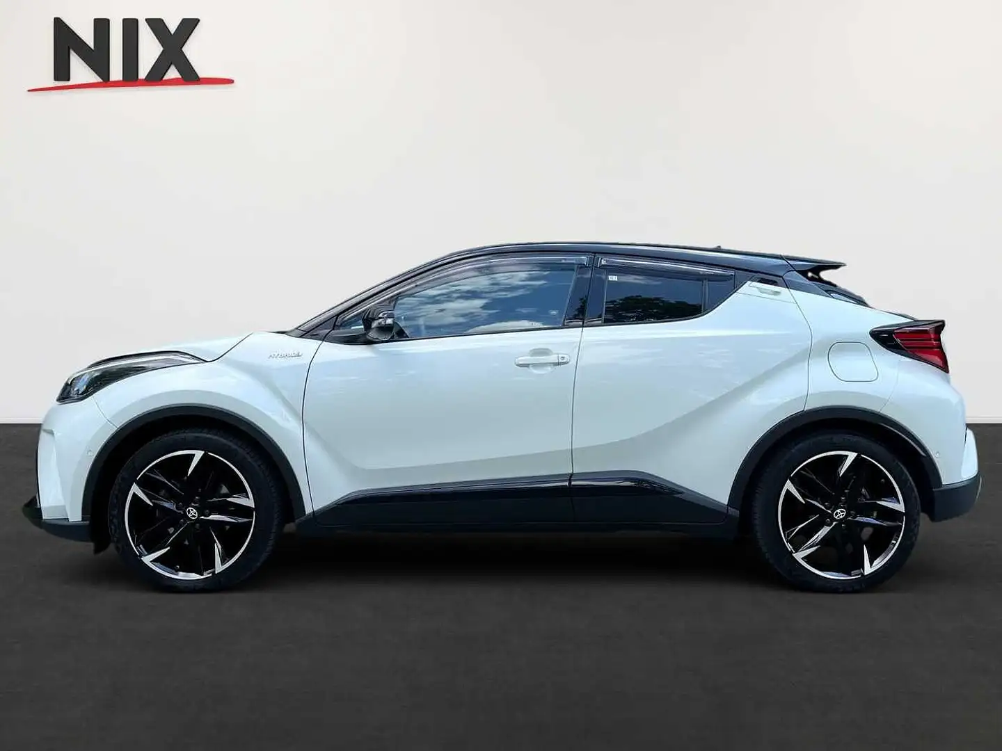 Toyota C-HR 2.0 Hybrid GR Sport NAVI AHK Weiß - 2