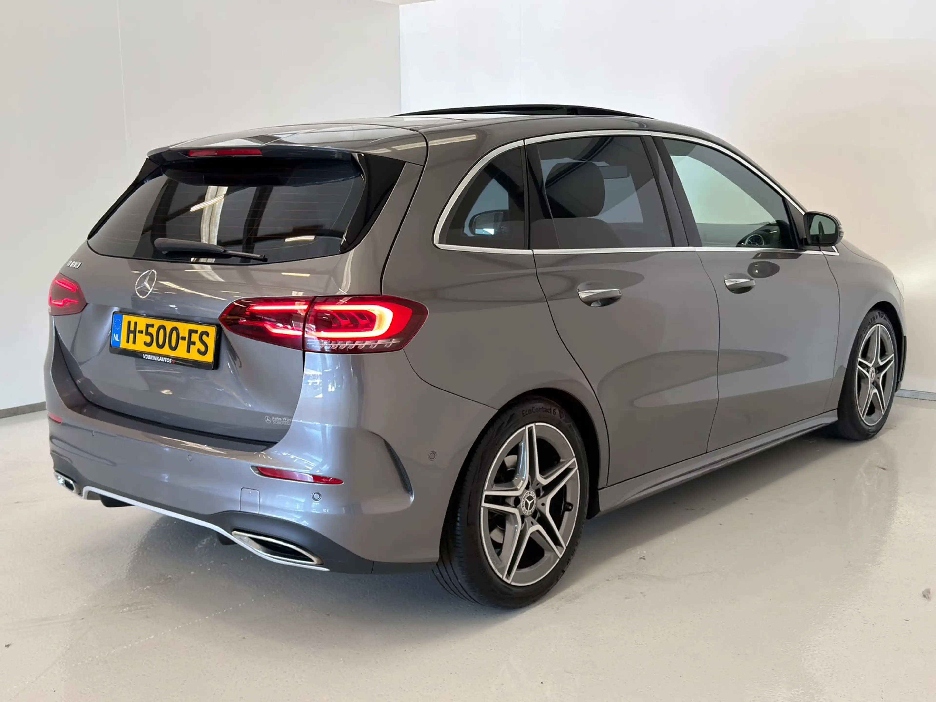 Mercedes-Benz B 180 AMG / NL-auto / 1e eig. / Burmester / Pano — photo 5