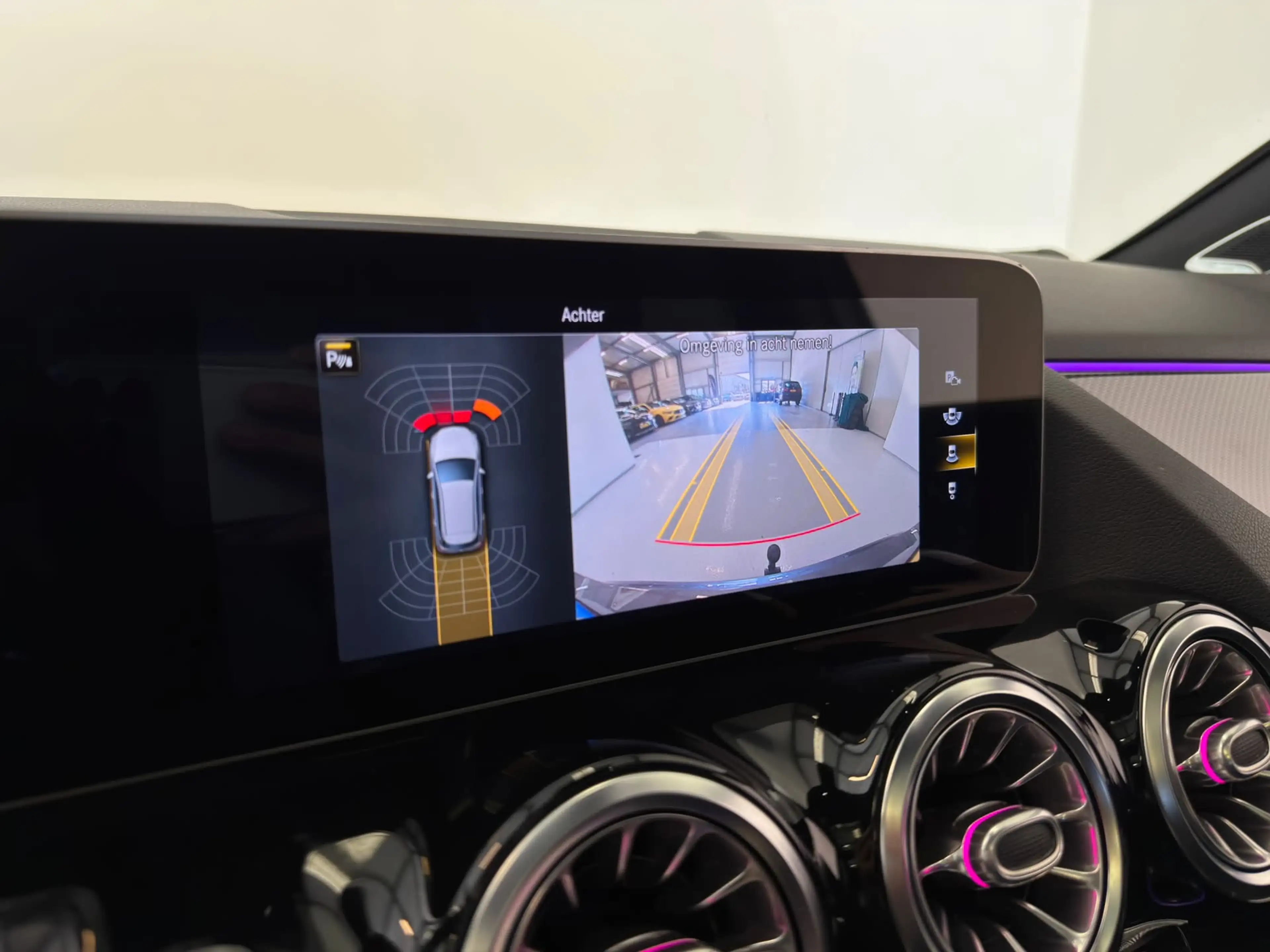 Mercedes-Benz B 180 AMG / NL-auto / 1e eig. / Burmester / Pano — photo 15